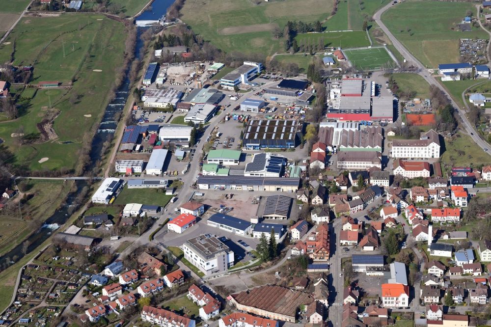 Luftaufnahme Schopfheim - Industrie- und Gewerbegebiet im Ortsteil Fahrnau in Schopfheim im Bundesland Baden-Württemberg, Deutschland