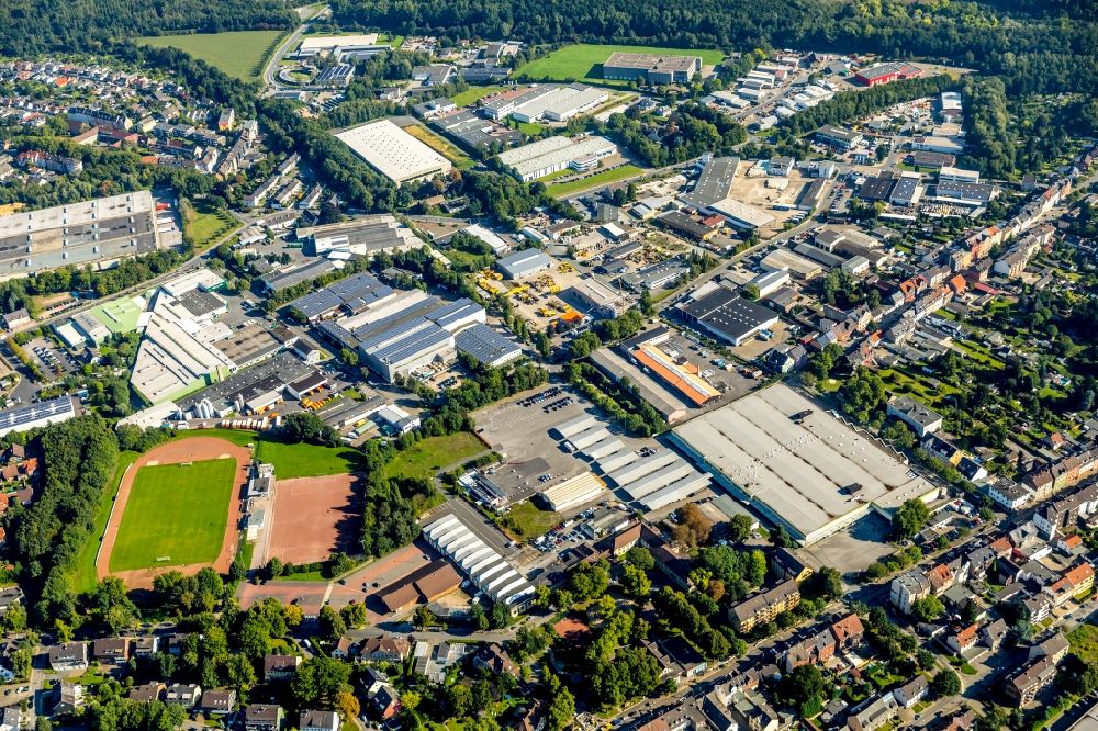 Bochum aus der Vogelperspektive: Industrie- und Gewerbegebiet im Ortsteil Günnigfeld in Bochum im Bundesland Nordrhein-Westfalen, Deutschland