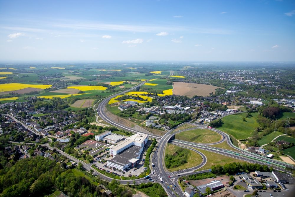 Luftaufnahme Heiligenhaus - Industrie- und Gewerbegebiet im Ortsteil Hetterscheidt in Heiligenhaus im Bundesland Nordrhein-Westfalen, Deutschland