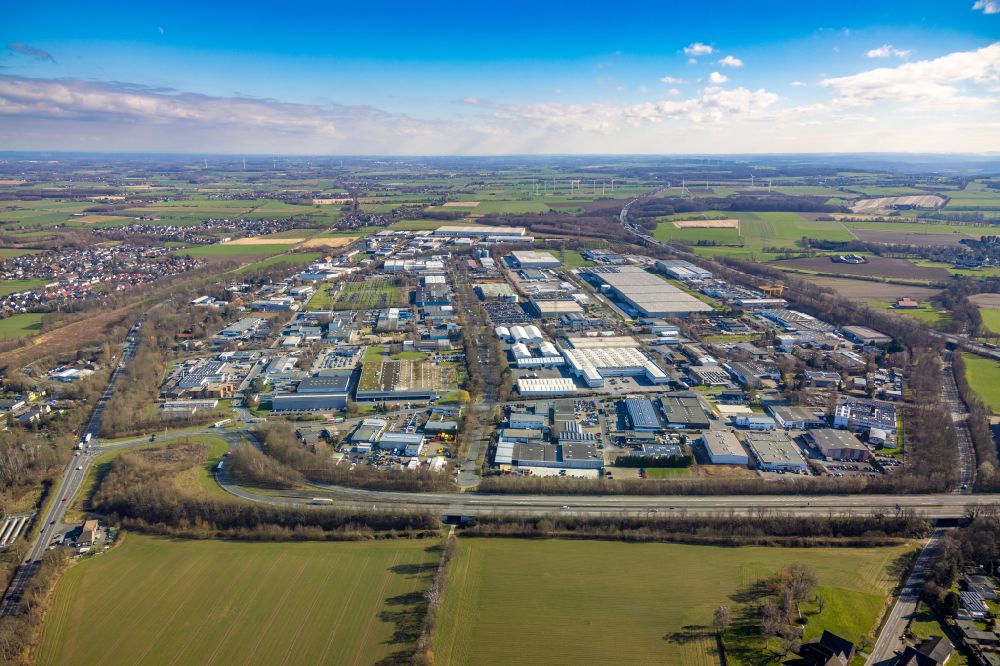 Luftbild Unna - Industrie- und Gewerbegebiet im Ortsteil Industriepark Unna in Unna im Bundesland Nordrhein-Westfalen, Deutschland
