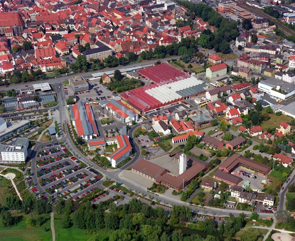 Amberg aus der Vogelperspektive: Industrie- und Gewerbegebiet im Ortsteil Speckmannshof in Amberg im Bundesland Bayern, Deutschland