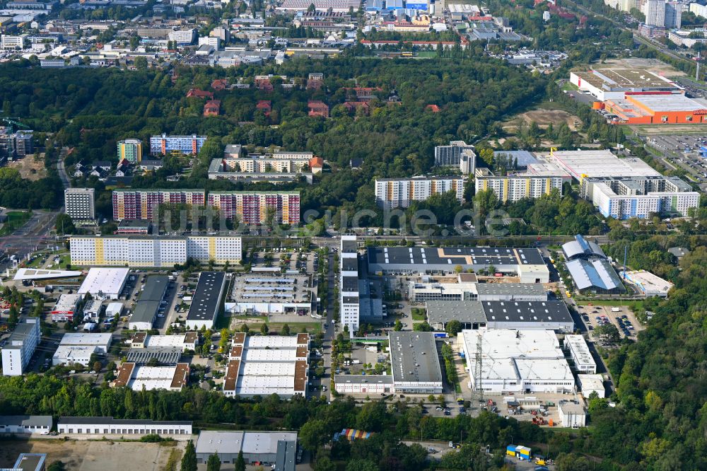 Luftbild Berlin - Industrie- und Gewerbegebiet Rhinstraße - Alle der Kosmonauten in Berlin, Deutschland