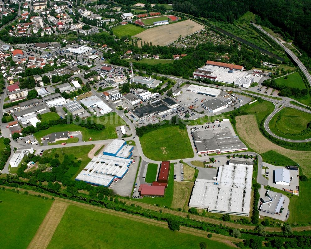 Luftbild Waldshut-Tiengen - Industrie- und Gewerbegebiet Schlüchtwiesen in Waldshut-Tiengen im Bundesland Baden-Württemberg, Deutschland