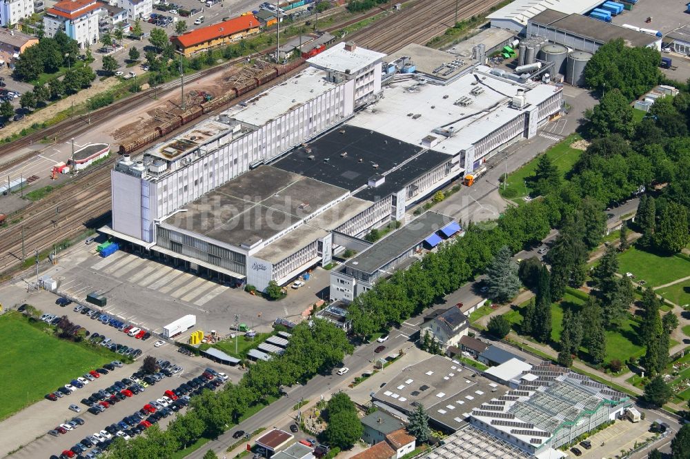 Luftbild Lörrach - Industrie- und Gewerbegebiet am Standort des Milka - Schokoladenwerkes in Lörrach im Bundesland Baden-Württemberg