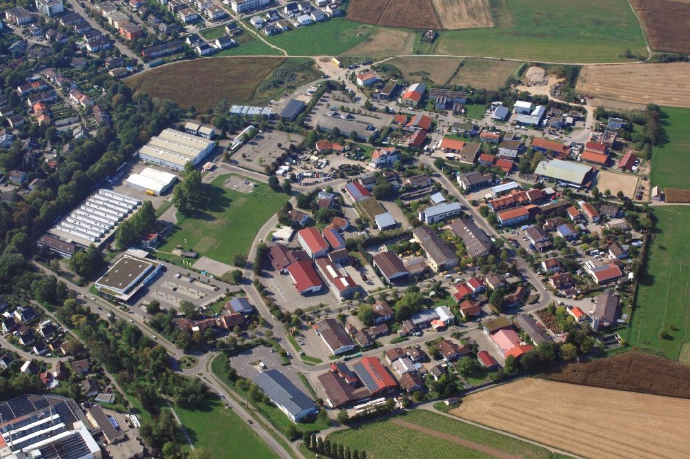 Luftaufnahme Staufen im Breisgau - Industrie- und Gewerbegebiet in Staufen im Breisgau im Bundesland Baden-Württemberg, Deutschland