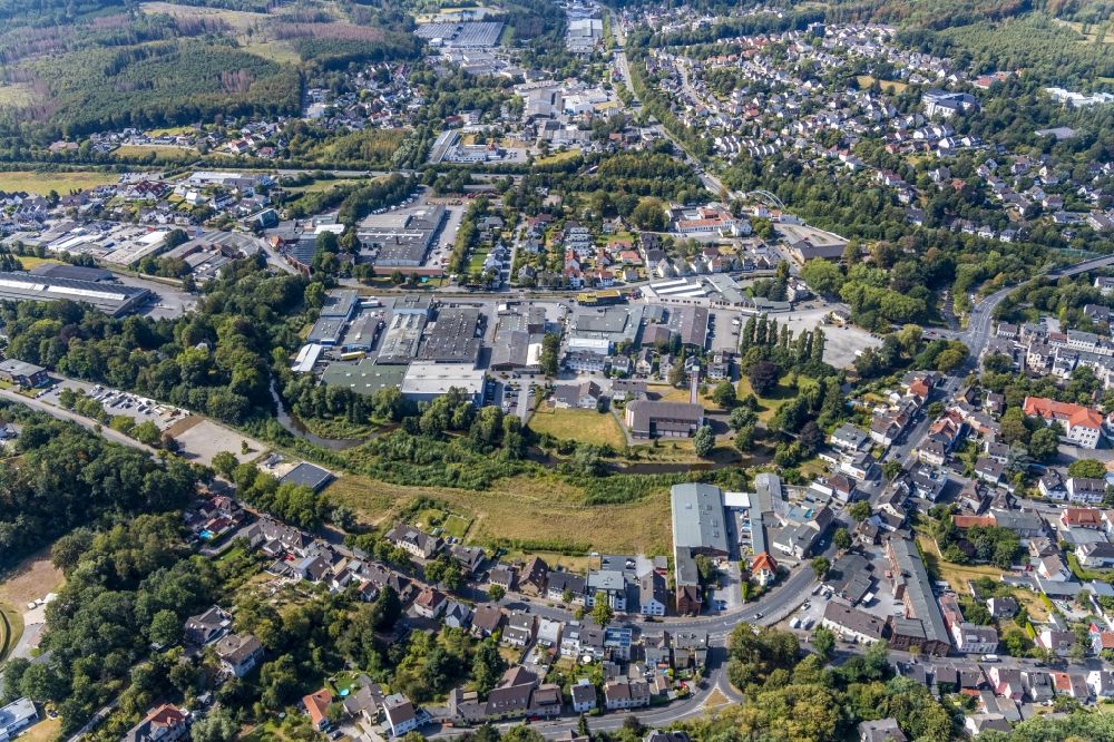 Menden (Sauerland) von oben - Industrie- und Gewerbegebiet Am Törnigskamp in Menden (Sauerland) im Bundesland Nordrhein-Westfalen, Deutschland