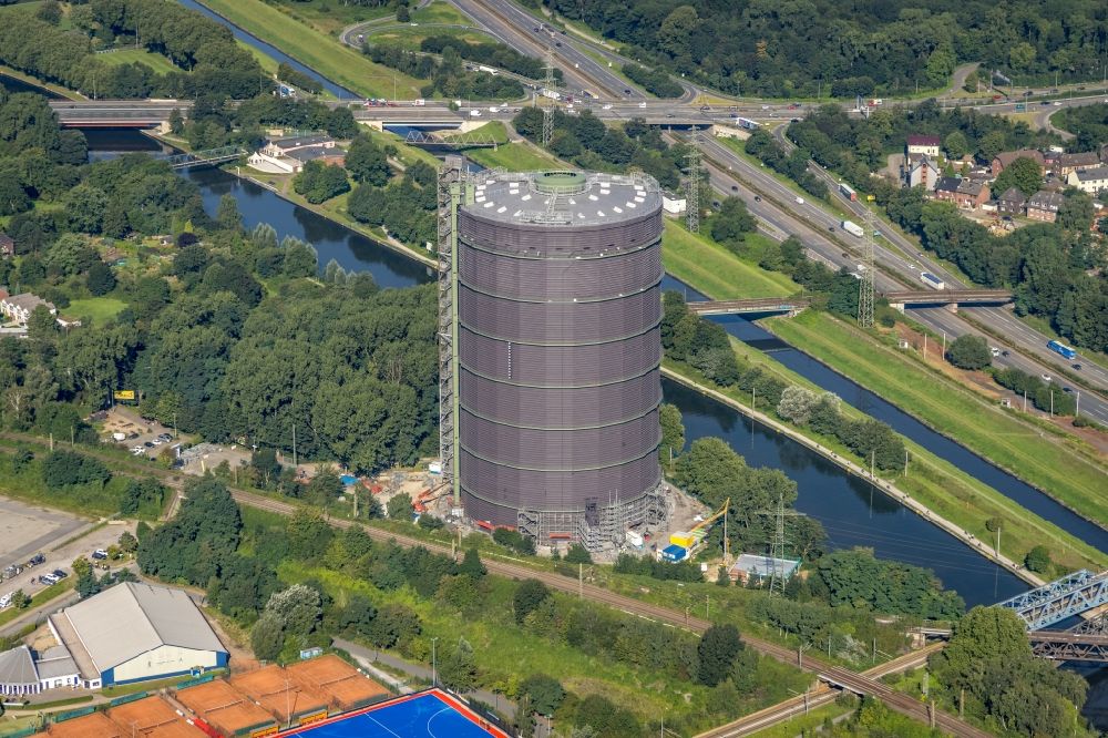 Luftaufnahme Oberhausen - Industriedenkmal Gasometer Oberhausen in Oberhausen im Bundesland Nordrhein-Westfalen