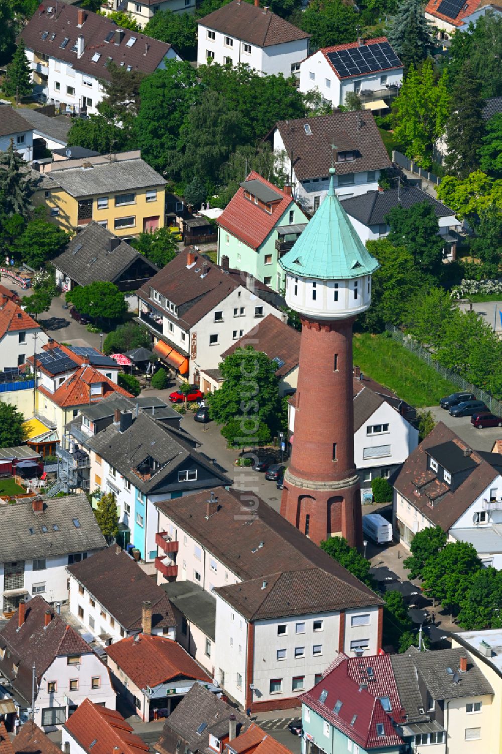 Luftbild Plankstadt - Industriedenkmal historischer Wasserturm in Plankstadt im Bundesland Baden-Württemberg, Deutschland