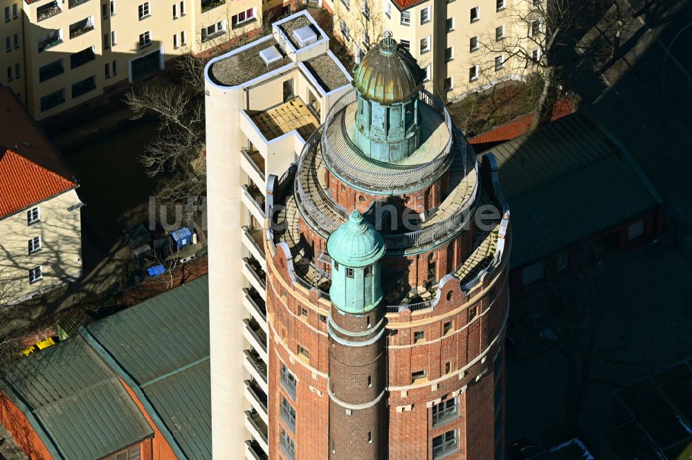 Luftbild Berlin - Industriedenkmal Wasserturm in Berlin, Deutschland