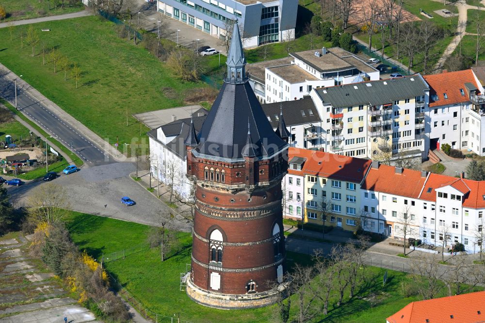 Luftaufnahme Dessau - Industriedenkmal Wasserturm in Dessau im Bundesland Sachsen-Anhalt, Deutschland