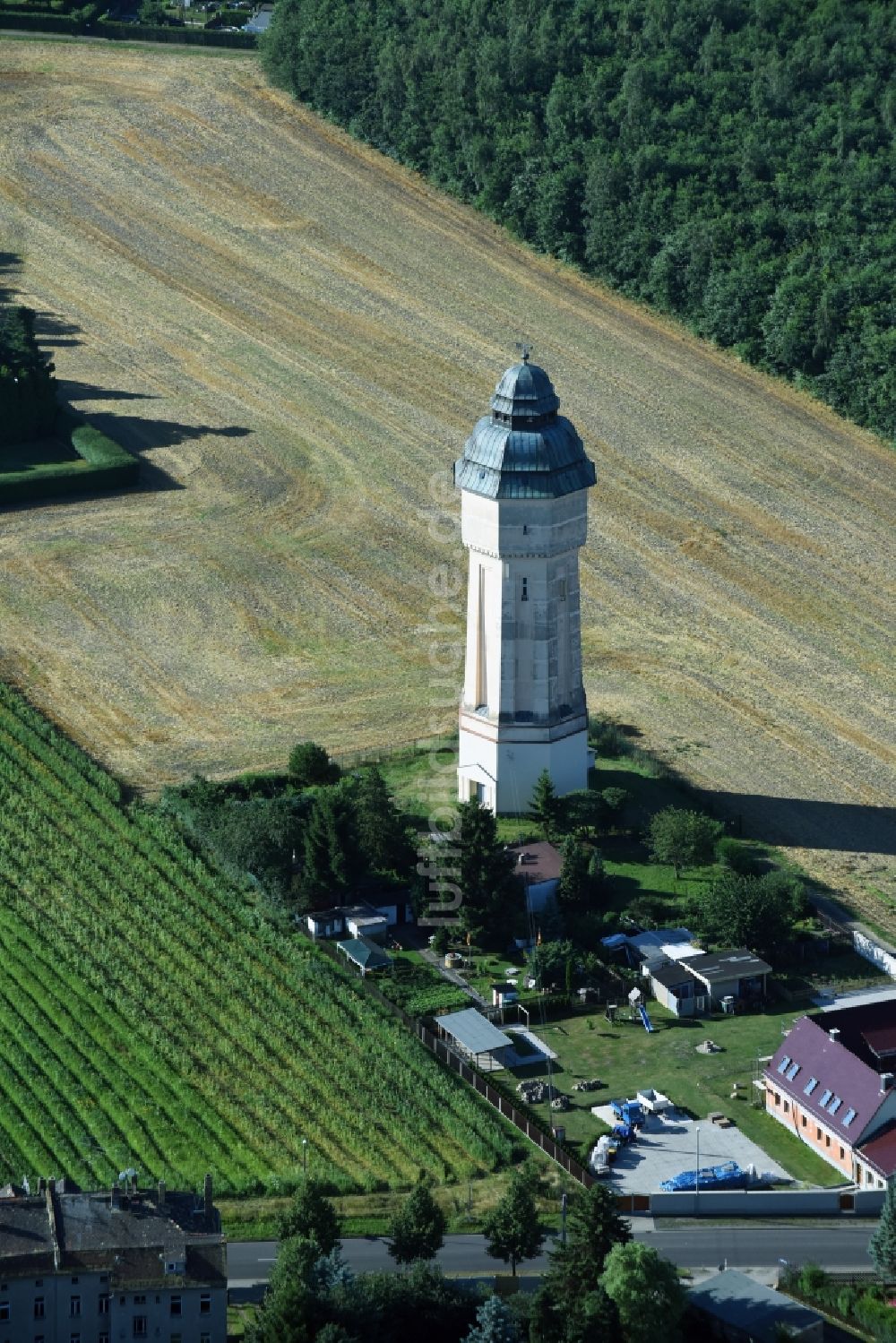Engelsdorf von oben - Industriedenkmal Wasserturm in Engelsdorf im Bundesland Sachsen