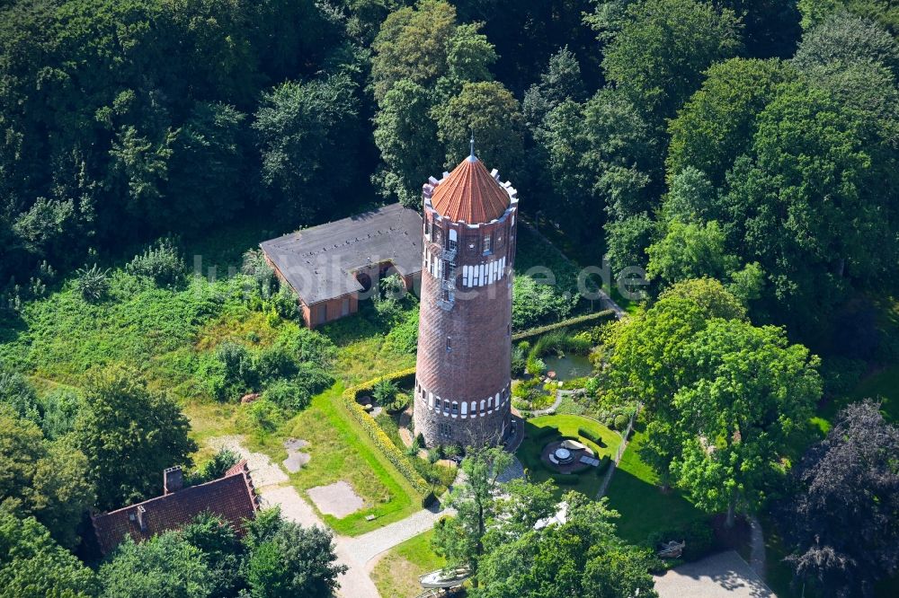 Flensburg aus der Vogelperspektive: Industriedenkmal Wasserturm in Flensburg im Bundesland Schleswig-Holstein, Deutschland