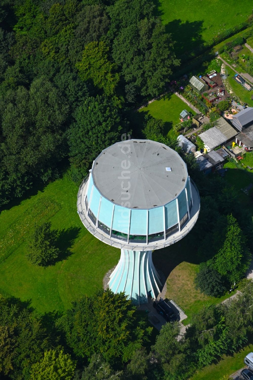 Luftaufnahme Flensburg - Industriedenkmal Wasserturm in Flensburg im Bundesland Schleswig-Holstein, Deutschland