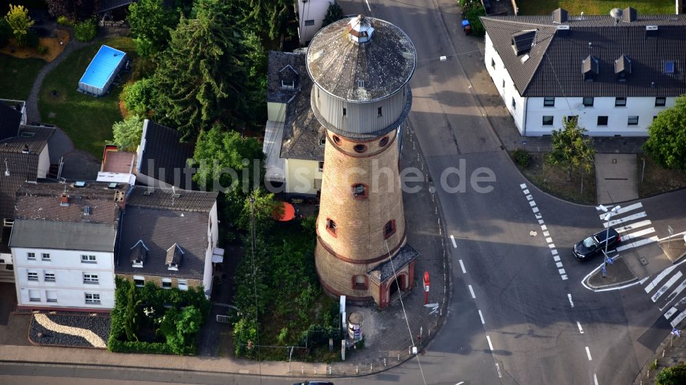 Neuwied von oben - Industriedenkmal Wasserturm im Ortsteil Engers in Neuwied im Bundesland Rheinland-Pfalz, Deutschland