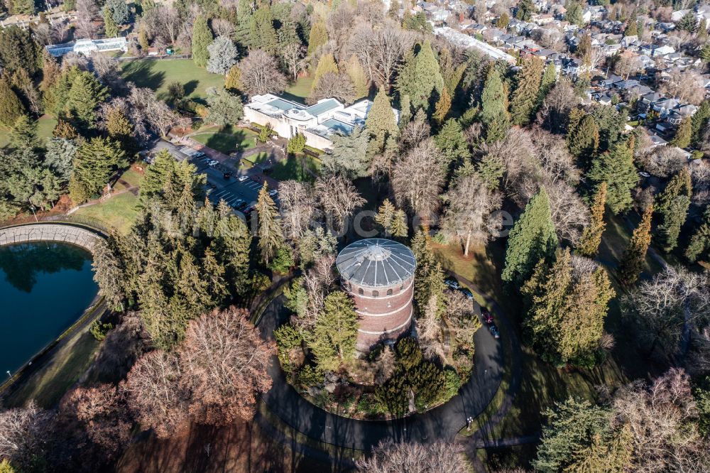 Seattle aus der Vogelperspektive: Industriedenkmal Wasserturm in Seattle in Washington, USA