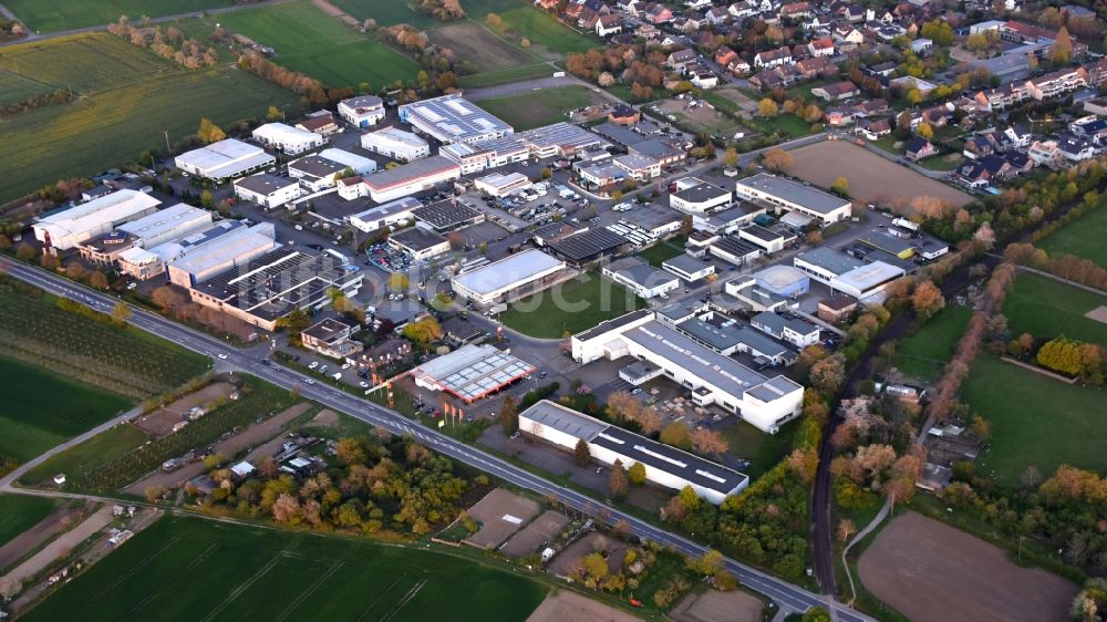 Troisdorf aus der Vogelperspektive: Industriegebiet in Bergheim im Bundesland Nordrhein-Westfalen, Deutschland