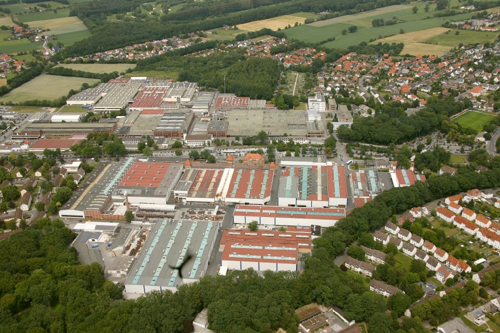Lippstadt von oben - Industriegebiet der Hella Werkzeug Technologiezentrum GmbH in Lippstadt im Bundesland Nordrhein-Westfalen