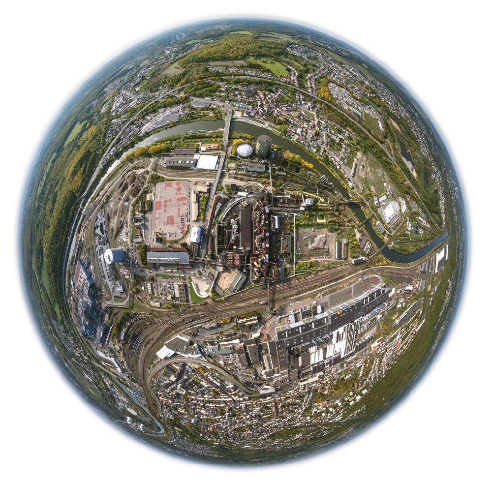 Luftbild Völklingen - Industriegelände des Weltkulturerbe der Völklinger Hütte in Völklingen im Saarland