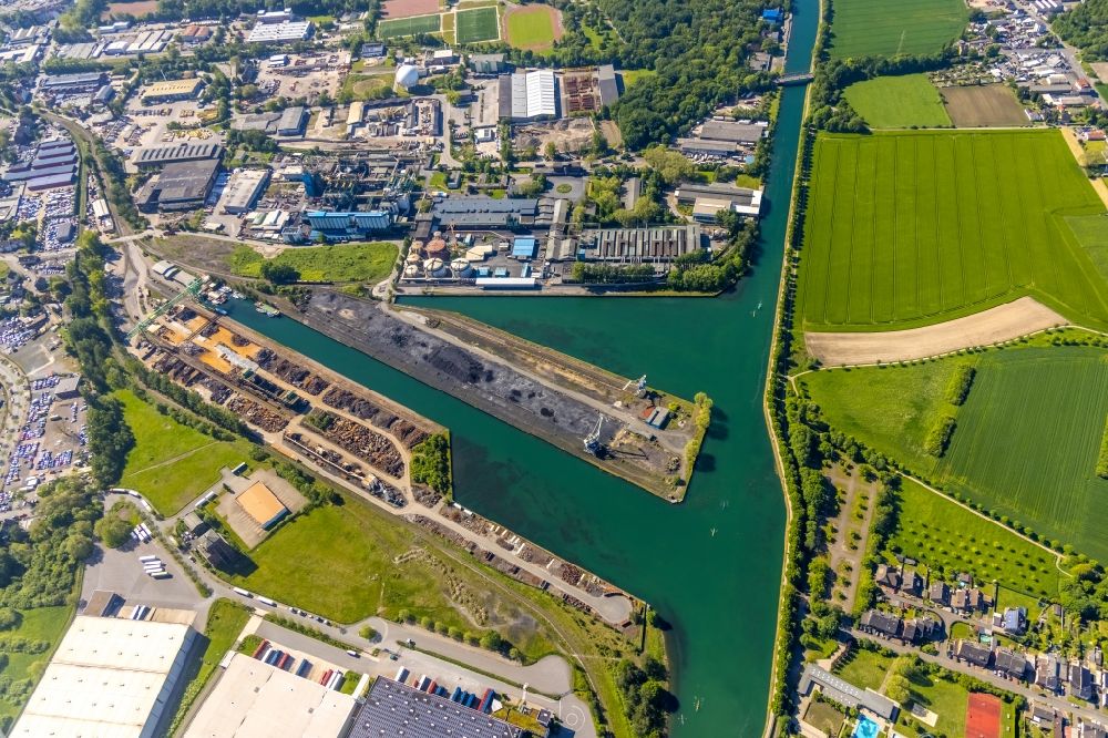 Luftbild Dortmund - Industriehafen Hardenberghafen in Dortmund im Bundesland Nordrhein-Westfalen, Deutschland