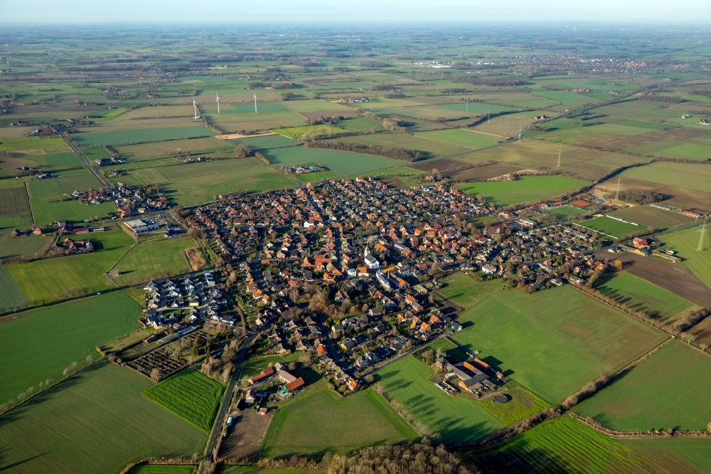 Drensteinfurt von oben - Innenstadtbereich am Stadtrand mit landwirtschaftlichen Feldern in Drensteinfurt im Bundesland Nordrhein-Westfalen, Deutschland