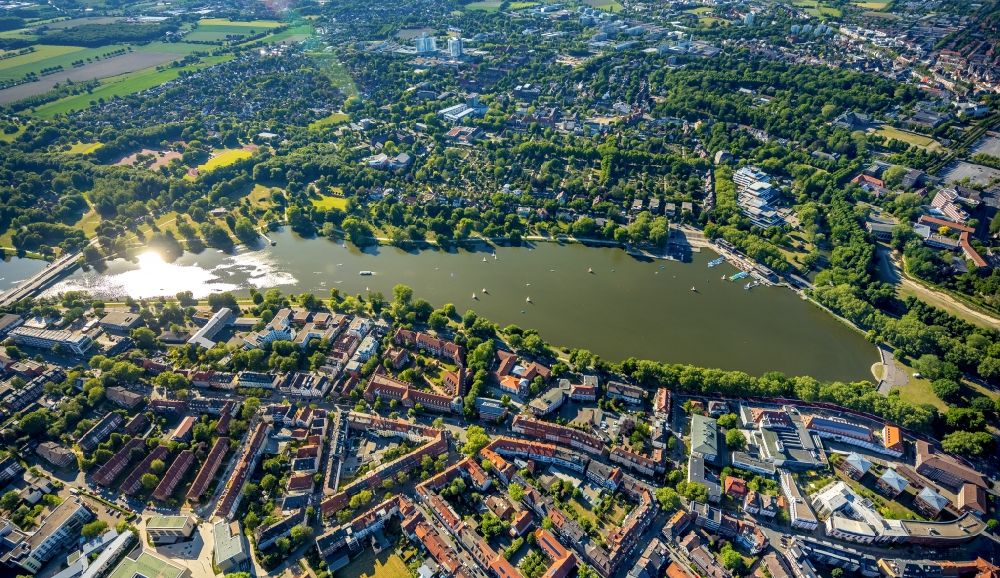 Luftbild Münster - Innenstadtbereich an den Uferbereichen Aasee im Ortsteil Pluggendorf in Münster im Bundesland Nordrhein-Westfalen, Deutschland