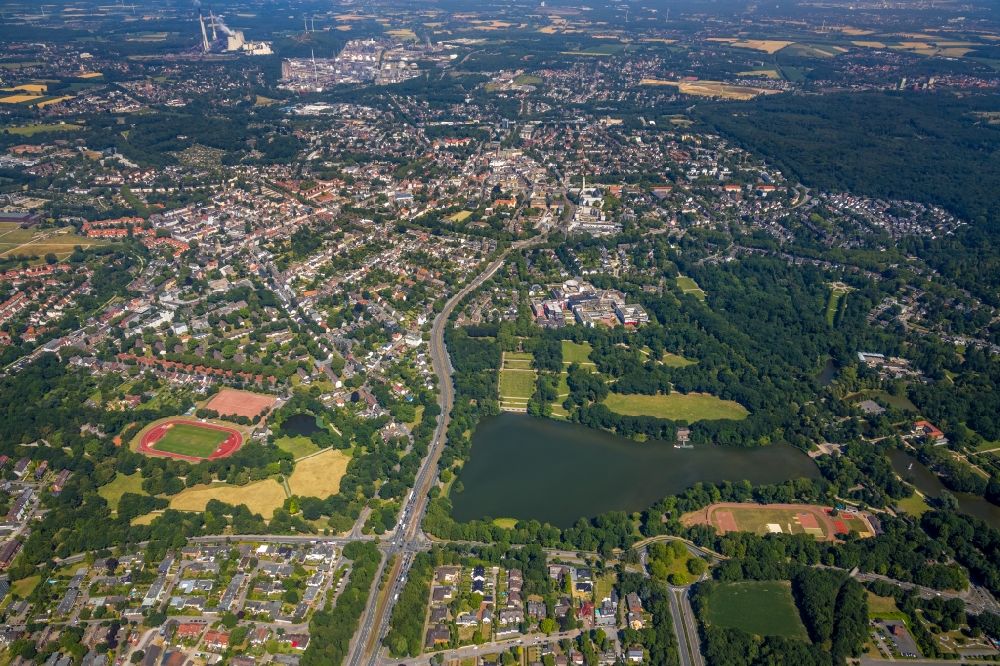 Luftbild Gelsenkirchen - Innenstadtbereich an den Uferbereichen des Berger See in Gelsenkirchen im Bundesland Nordrhein-Westfalen, Deutschland