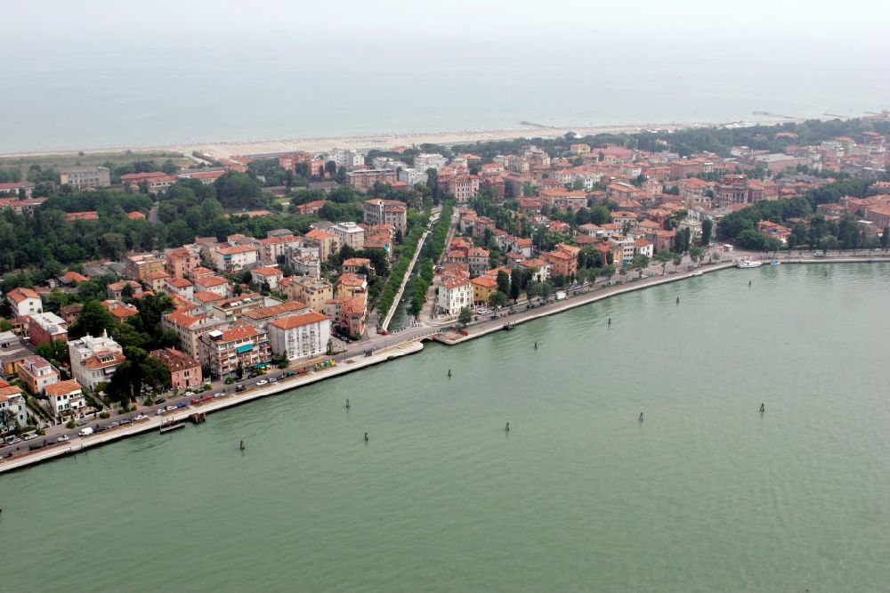 Venedig von oben - Insel Lido vor Venedig