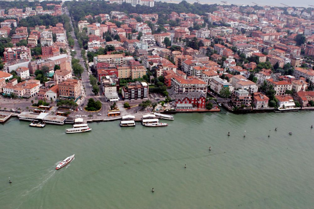 Luftaufnahme Venedig - Insel Lido vor Venedig