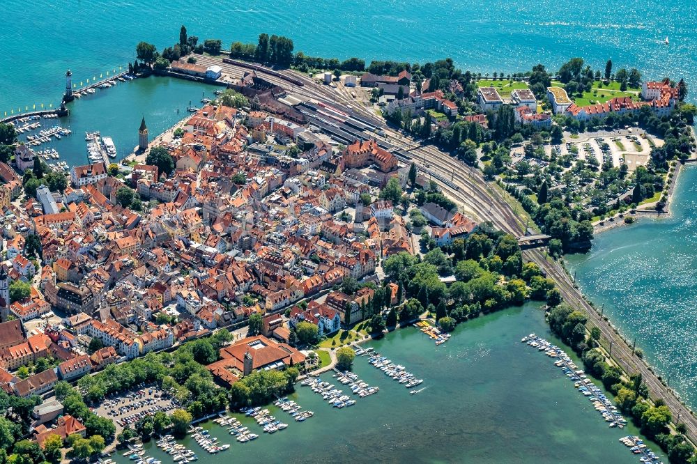Luftbild Lindau (Bodensee) - Insel Lindau mit Ortsbereich in Lindau (Bodensee) im Bundesland Bayern, Deutschland