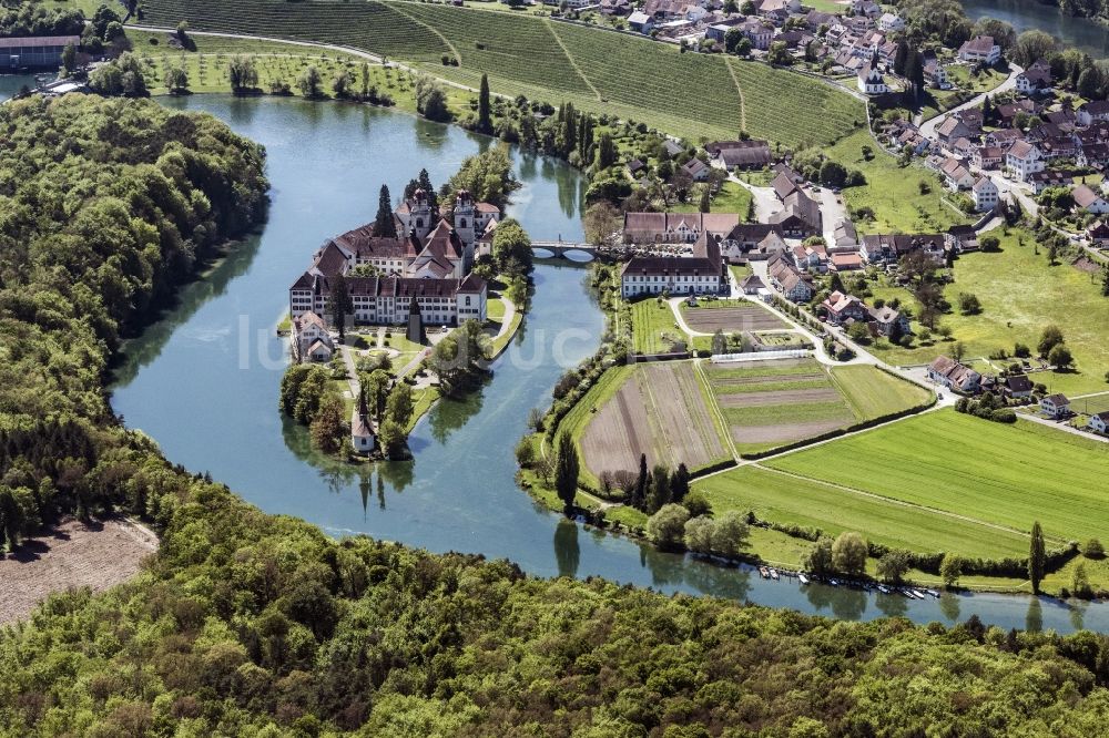 Luftbild Rheinau - Insel Rheinau am Ufer des Flußverlaufes des Rheins in Rheinau im Kanton Zürich, Schweiz