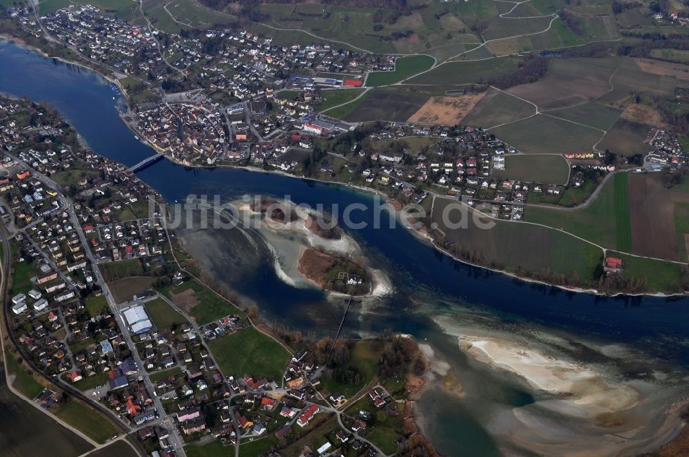 Luftbild Stein am Rhein - Insel Werd im Flußverlauf des Rhein im Stadtgebiet Stein am Rhein im Kanton Schaffhausen in der Schweiz