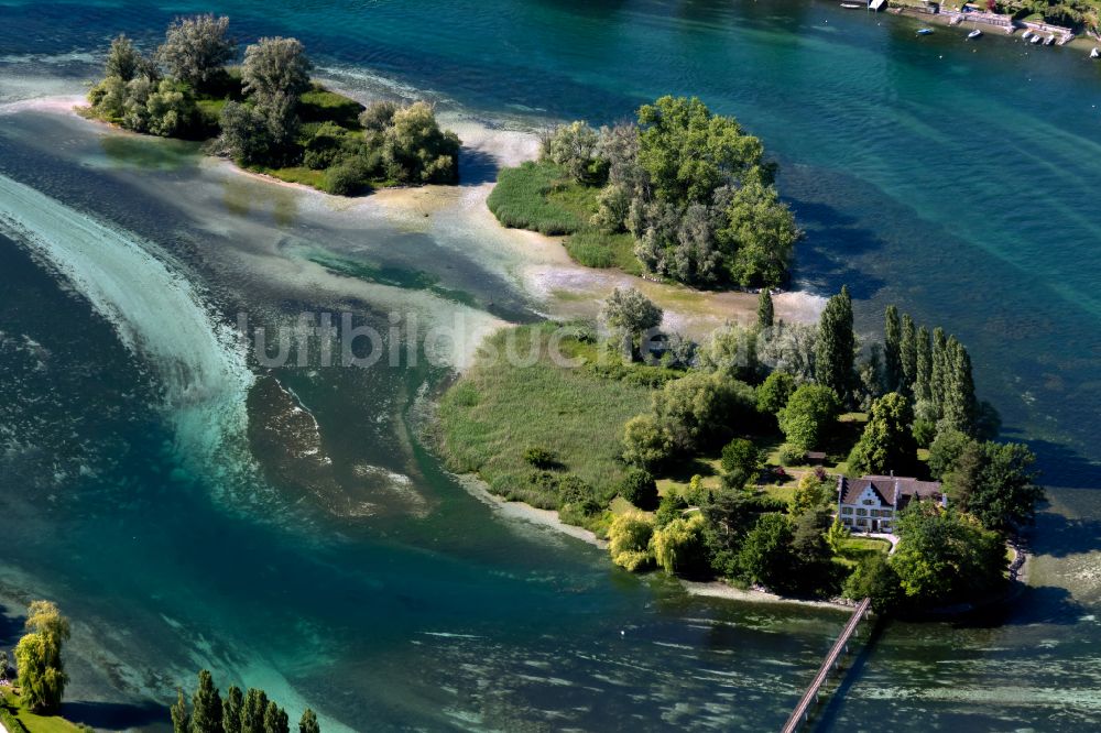 Luftaufnahme Eschenz - Insel Werd mit St. Ottmar-Kappelle im Flussverlauf des Rhein in Eschenz im Kanton Thurgau, Schweiz