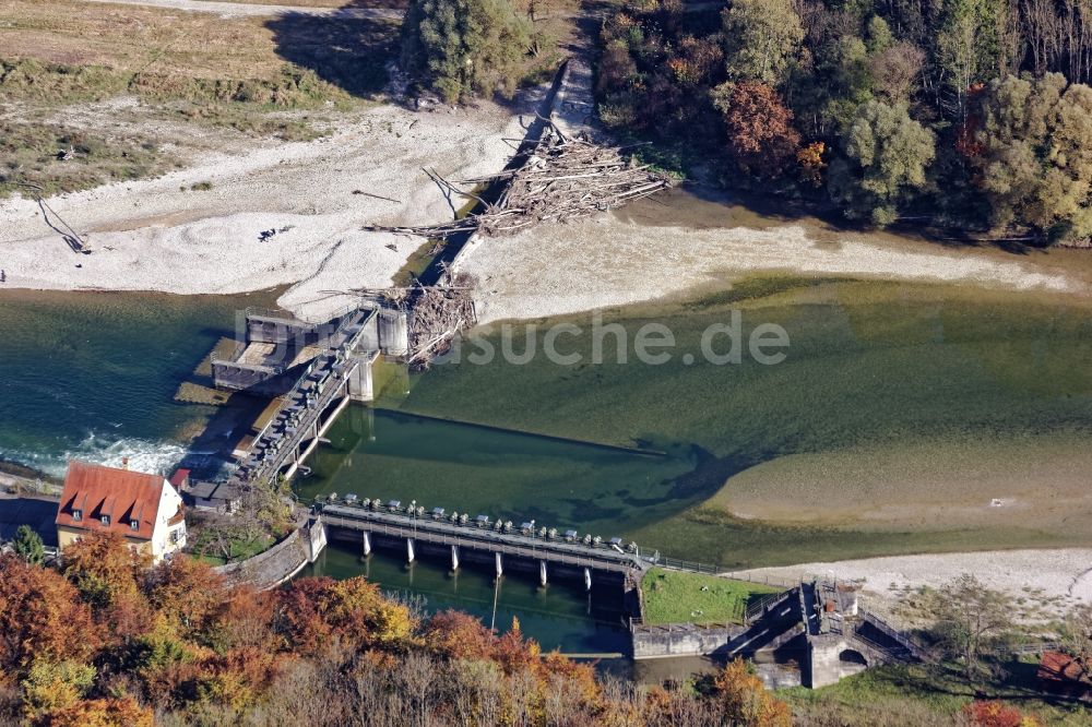 Luftaufnahme Pullach im Isartal - Isar- Stauwehr bei Großhesselohe nahe Pullach im Isartal im Bundesland Bayern