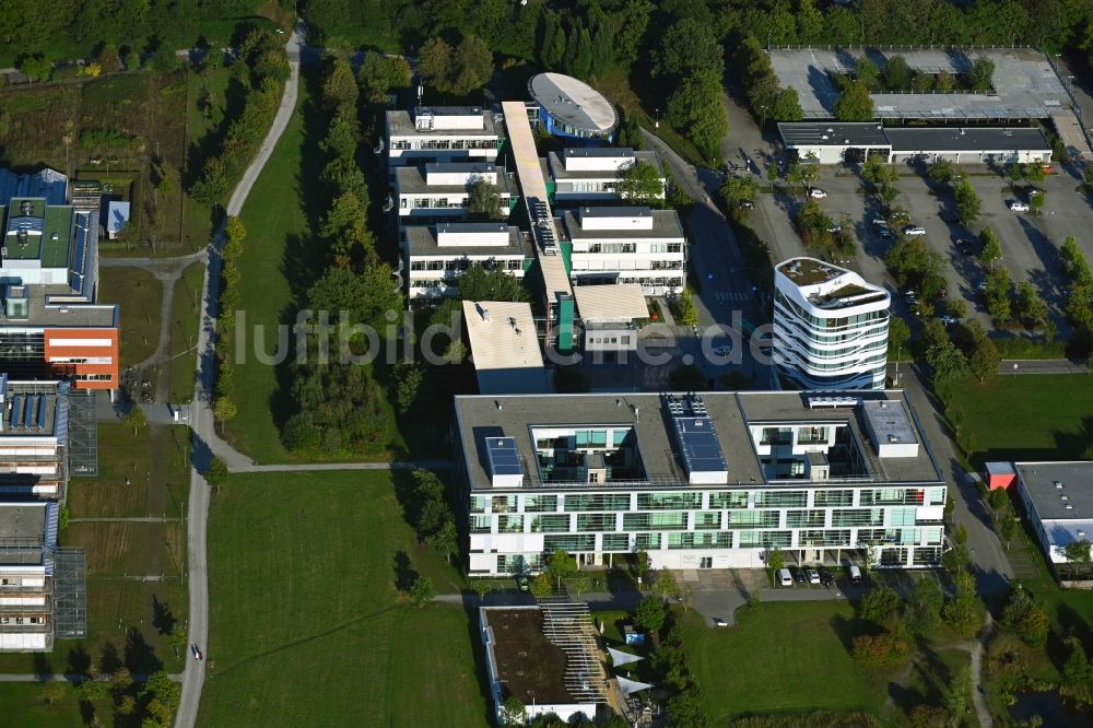 München aus der Vogelperspektive: IZB Innovations- und Gründerzentrum Biotechnologie im Ortsteil Hadern - Martinsried in München im Bundesland Bayern, Deutschland