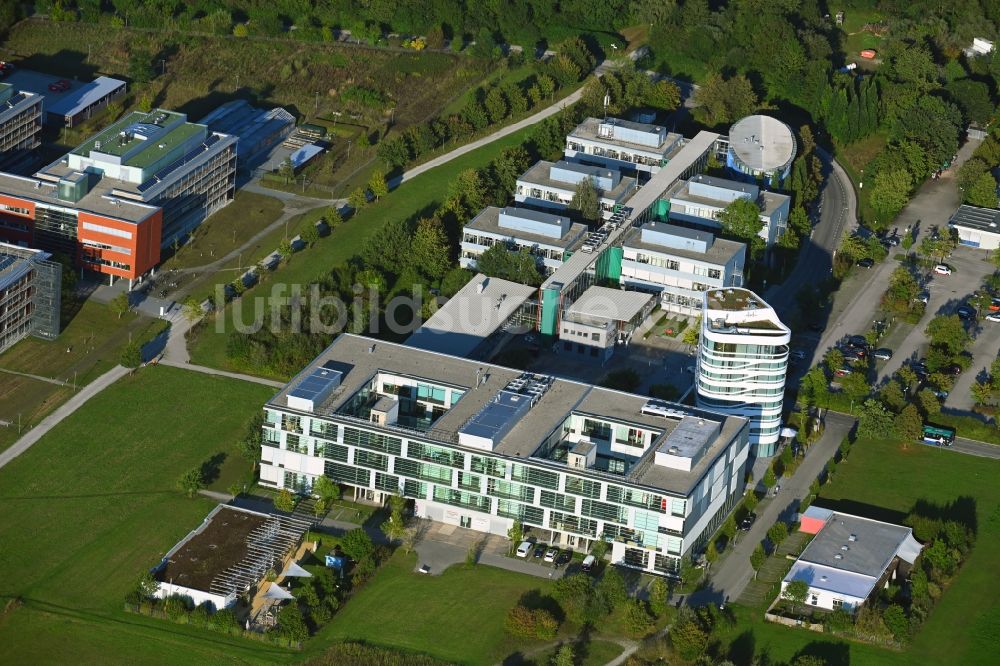 Luftaufnahme München - IZB Innovations- und Gründerzentrum Biotechnologie im Ortsteil Hadern - Martinsried in München im Bundesland Bayern, Deutschland