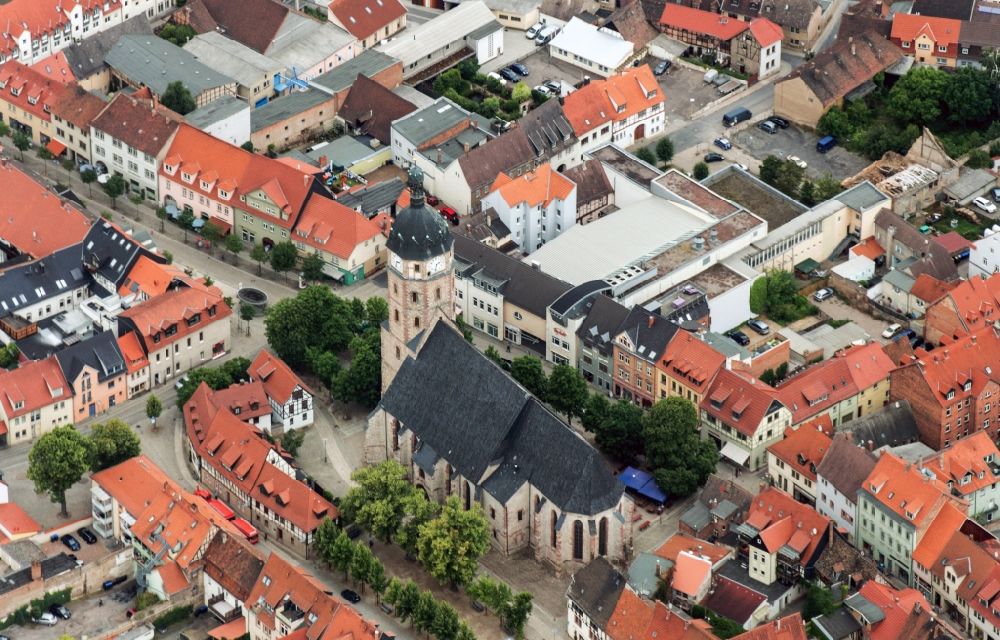 Luftbild Sangerhausen - Jacobikirche am historischen Marktplatz der Innenstadt in Sangerhausen im Bundesland Sachsen-Anhalt