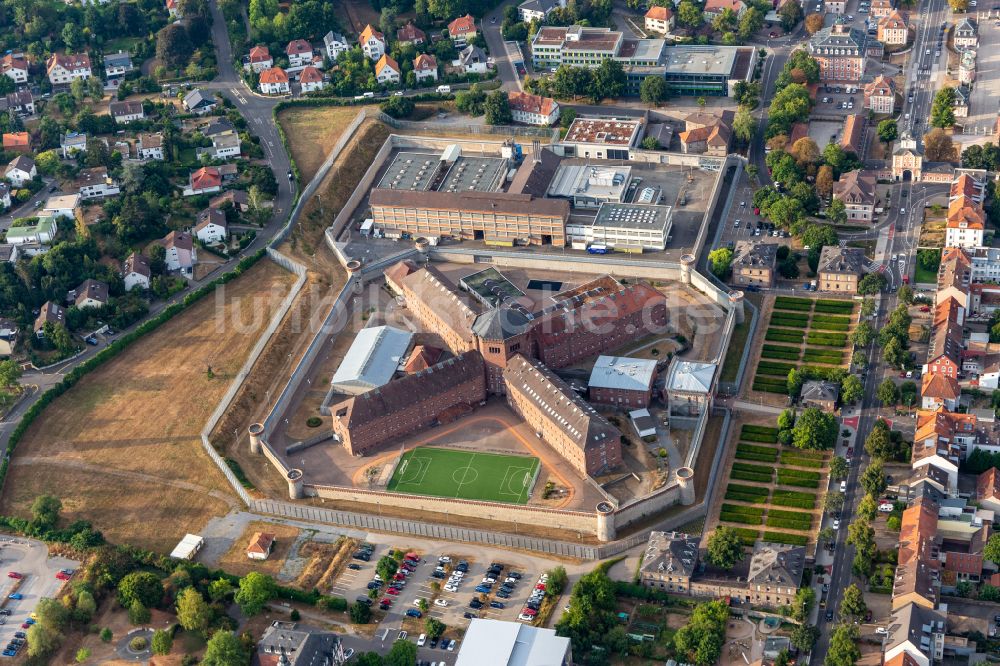 Luftbild Bruchsal - Justizvollzugsanstalt JVA in Bruchsal im Bundesland Baden-Württemberg, Deutschland