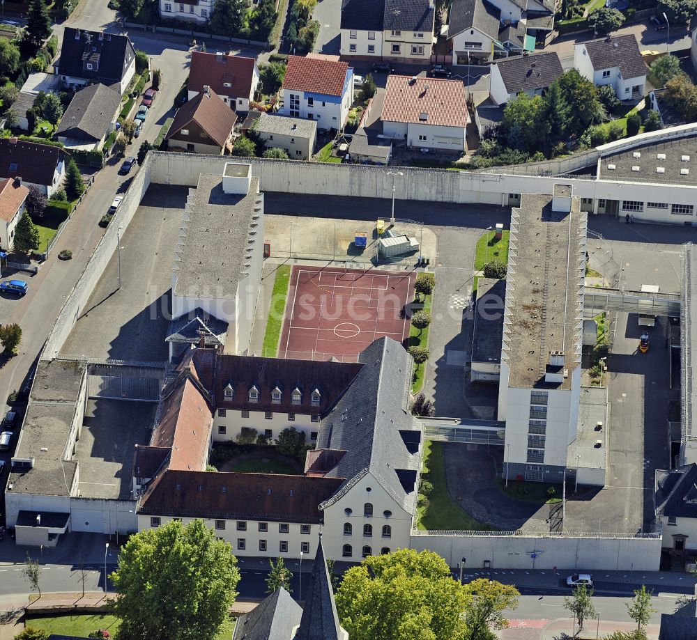 Dieburg aus der Vogelperspektive: Justizvollzugsanstalt JVA in Dieburg im Bundesland Hessen, Deutschland