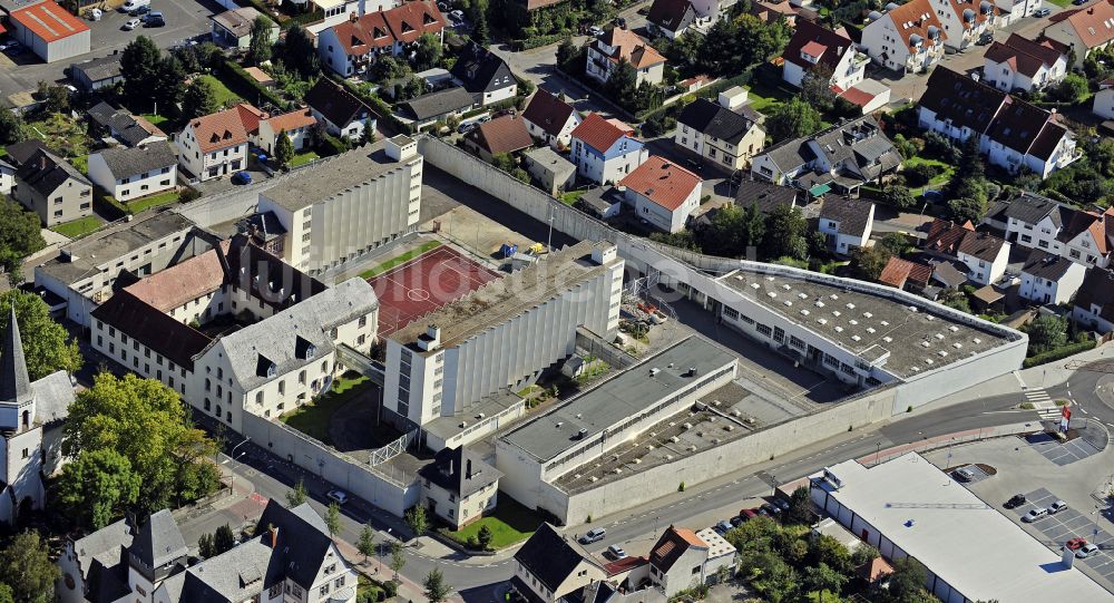 Dieburg von oben - Justizvollzugsanstalt JVA in Dieburg im Bundesland Hessen, Deutschland