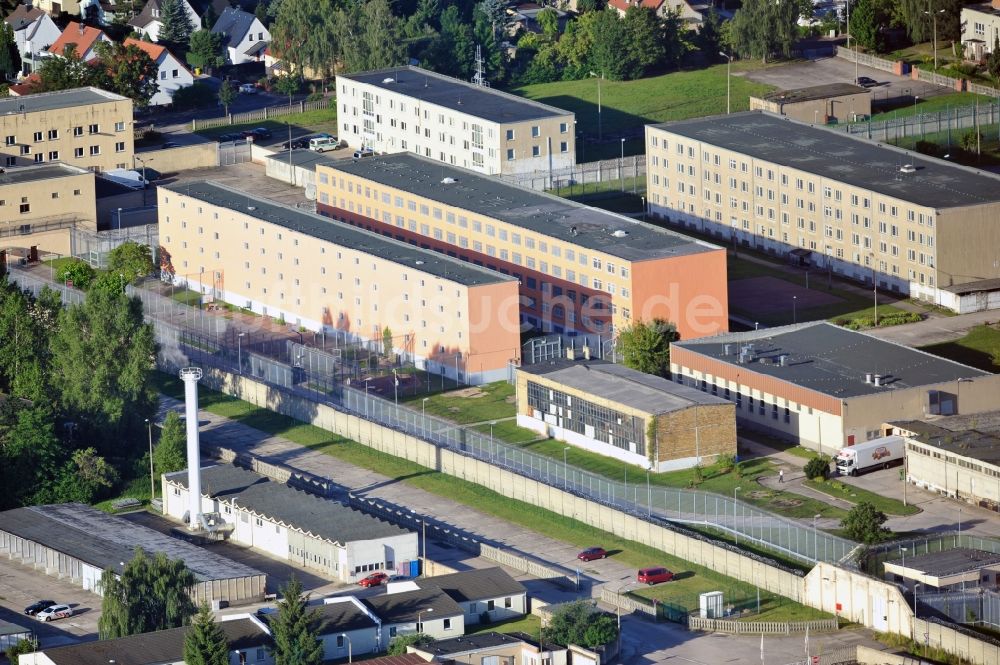 Halle aus der Vogelperspektive: Justizvollzugsanstalt JVA Halle II und III in Halle im Bundesland Sachsen-Anhalt