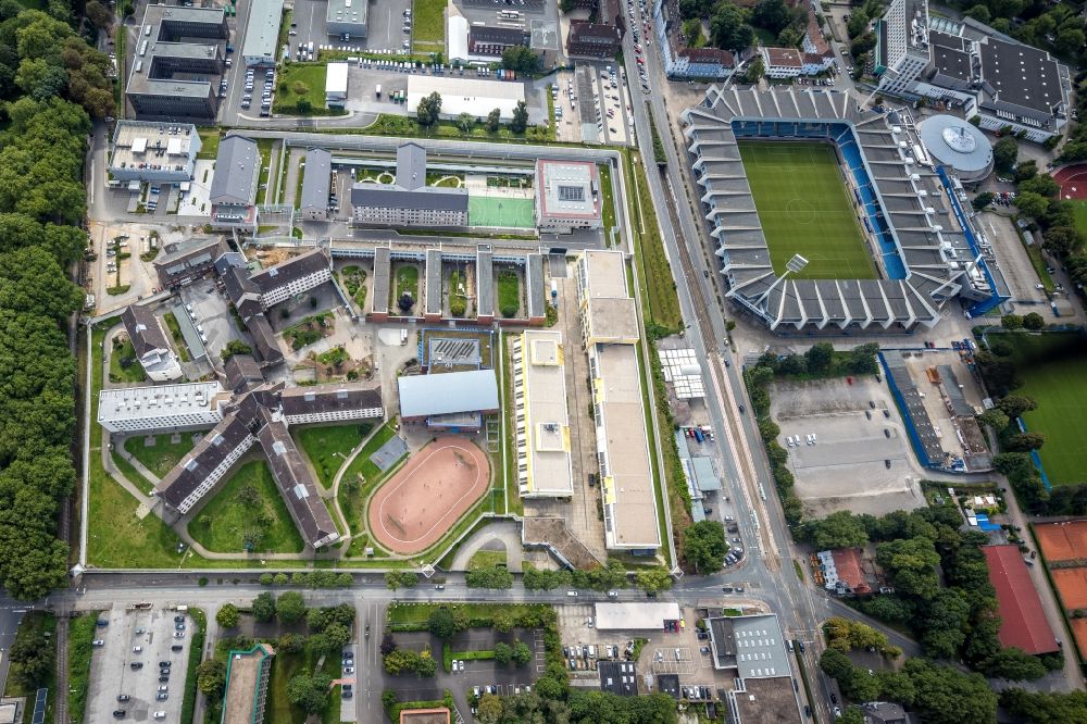 Luftaufnahme Bochum - Justizvollzugsanstalt JVA an der Krümmede in Bochum im Bundesland Nordrhein-Westfalen, Deutschland