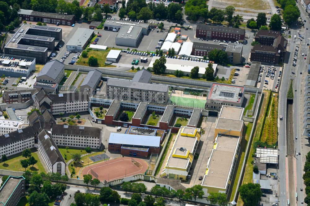 Luftaufnahme Bochum - Justizvollzugsanstalt JVA an der Krümmede in Bochum im Bundesland Nordrhein-Westfalen, Deutschland