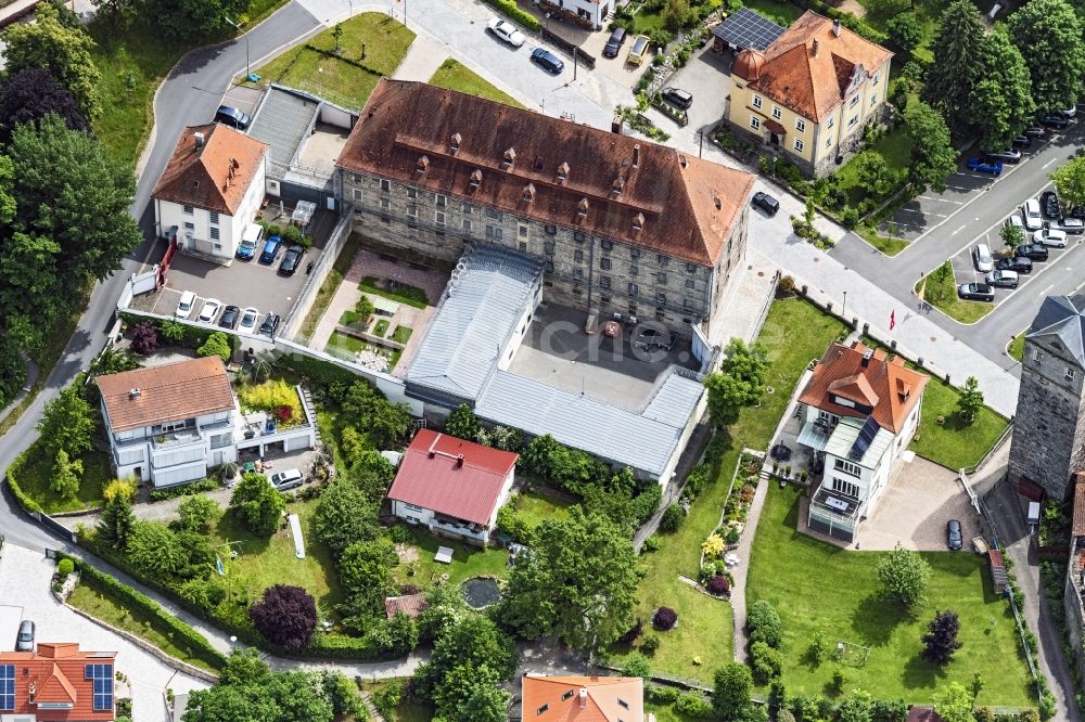 Kronach aus der Vogelperspektive: Justizvollzugsanstalt JVA in Kronach im Bundesland Bayern, Deutschland