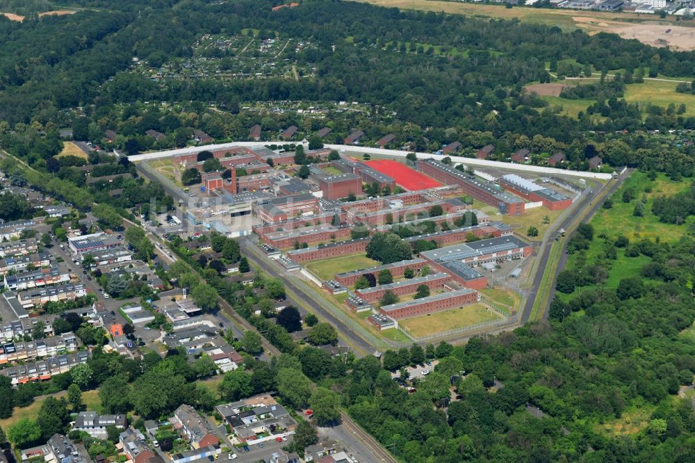 Luftbild Köln - Justizvollzugsanstalt JVA an der Rochusstraße im Ortsteil Ossendorf in Köln im Bundesland Nordrhein-Westfalen, Deutschland