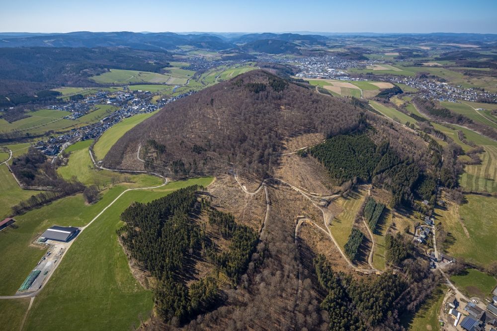 Luftbild Winkhausen - Kahle Fläche eines gerodeten Waldbestandes am Wilzenberg in Winkhausen im Bundesland Nordrhein-Westfalen, Deutschland