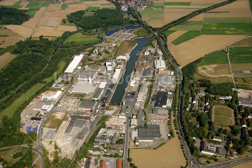 Luftbild Hildesheim - Kai und Hafenbecken des Binnenhafen am Stichkanal in Hildesheim im Bundesland Niedersachsen, Deutschland