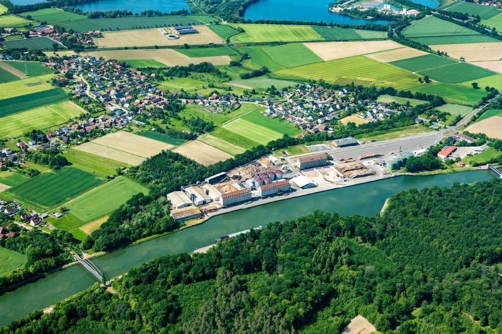 Luftbild Berenbusch - Kai und Hafenbecken des Binnenhafen am Ufer des Mittellandkanal in Berenbusch im Bundesland Niedersachsen, Deutschland