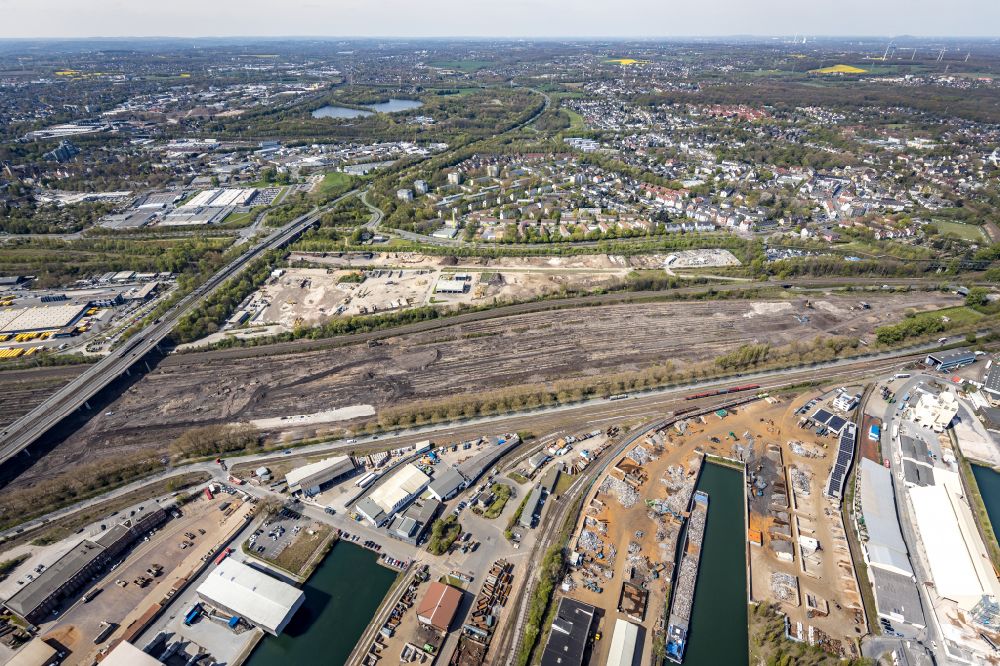Luftbild Dortmund - Kaianlagen und Schiffs- Anlegestellen am Hafenbecken des Binnenhafen in Dortmund im Bundesland Nordrhein-Westfalen, Deutschland