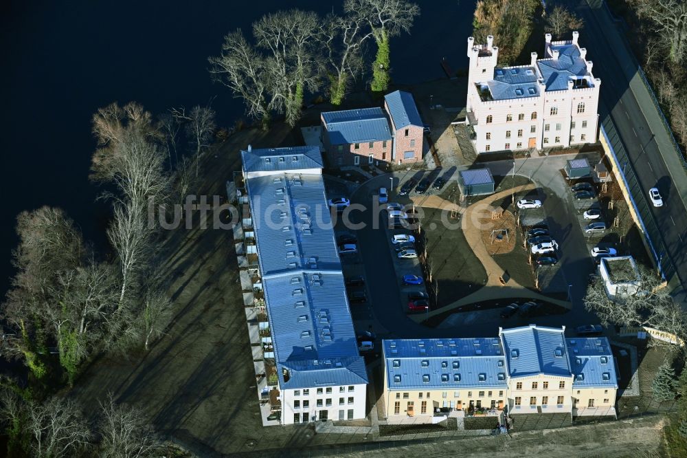 Potsdam aus der Vogelperspektive: „Kaiservilla“ oder „Haus Nedlitz“ - Mehrfamilienhaus-Wohnanlage in Potsdam im Bundesland Brandenburg, Deutschland