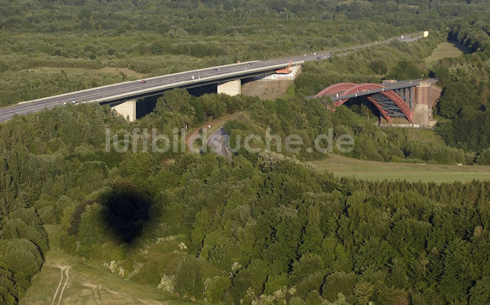 Altenholz von oben - Kanalbrücken bei Levensau nordwestlich Kiel im Bundesland Schleswig-Holstein, Deutschland